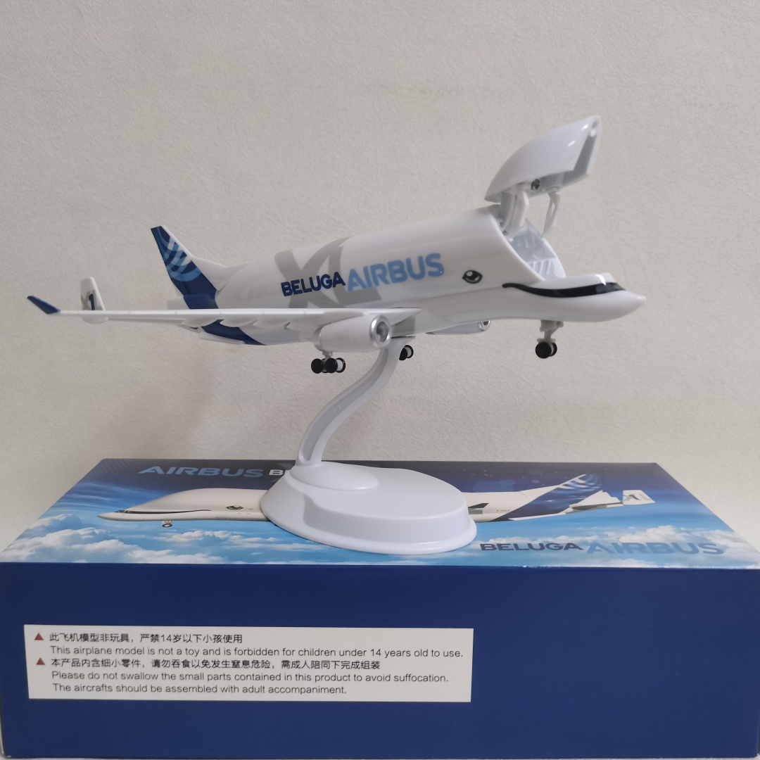 Model Airplane Plastic - Модель самолета в масштабе 1:20, ABS,